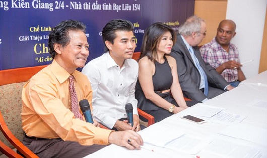 Chế Linh lần đầu song ca cùng Minh Tuyết tại Việt Nam